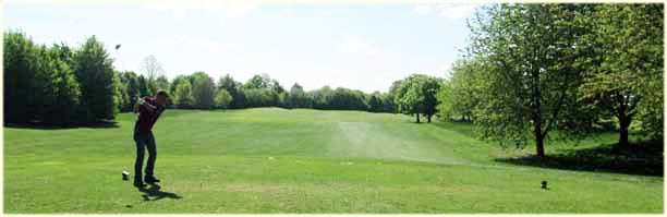 Hole-1 op de M�hlenhof Golf & Country Club. Onze golfvakantie is begonnen.